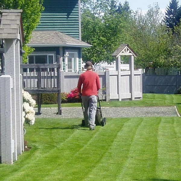 Apply for landscaping jobs in Nanaimo, BC
